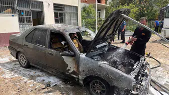 Karabük'te park halindeki otomobil alevlere teslim oldu