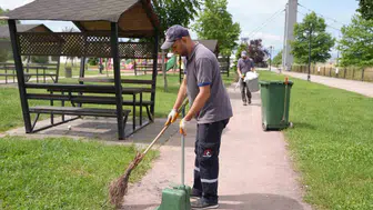 Düzce parklarında temizlik mesaisi başladı