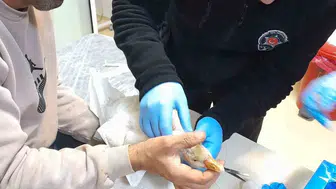 Yaralı kaz acil serviste şifa buldu