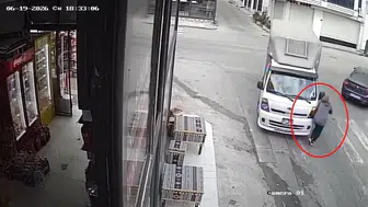 Bursa'da yaya geçidinde dehşet anları kamerada