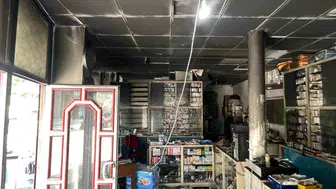 Karapürçek'teki eczaneyi elektrik arızası kül etti