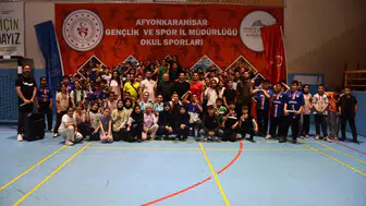 Afyonkarahisar’da bilek güreşi turnuvası kazananları belli oldu