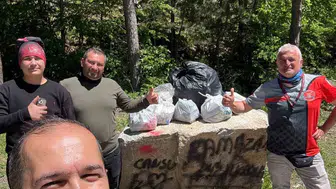 Eskişehirli motosikletçiler Kütahya’da temizlik seferberliği başlattı