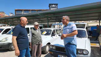 Manisa’da ikinci el araç piyasasının kalbi Demirci’de atıyor