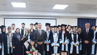 Bayburtlu genç ustalar diplomalarını aldı