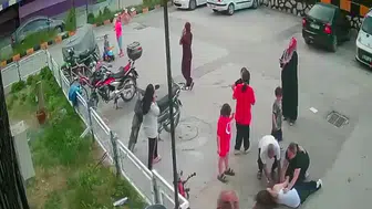 Adana’da 12. kattan düşen çocuk mucizevi şekilde kurtuldu