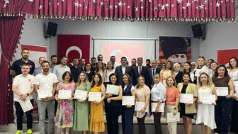 Sinop Türkeli’de öğretmenlere emekleri için teşekkür belgesi