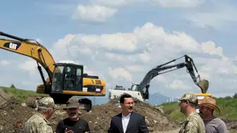 Akyaka demiryolu hattı yenileniyor