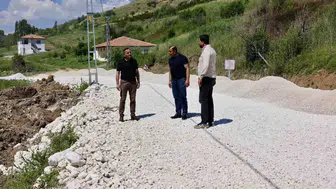 Akçadağ’da iki mahalleyi bağlayan yolda konfor artıyor