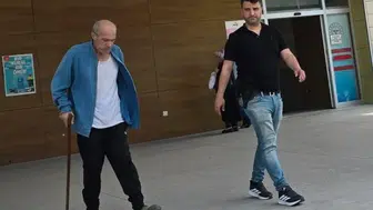 İnegöl'de 13 yıl aranan dolandırıcıyı polis evinde yakaladı