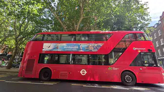 Londra sokaklarında Marmaris ve Fethiye reklamları dönüyor