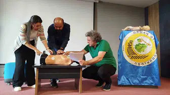 Orman personeli hayat kurtarmayı öğreniyor