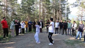 Oltulu öğretmenler sezonu doğa içinde kapattı