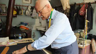 Çorumlu terzi İsmail usta mesleğinde 60 yıla koşuyor