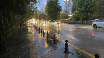 Ankara'da akşam baskını Cadde ve sokaklar göle döndü