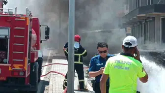 Tatvan’da lastik yangını elektrik hattını vurdu
