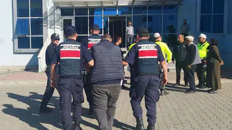Edirne'de jandarma taksiye baskın düzenledi