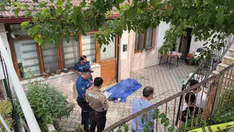 Bahçede dut toplarken hayatını kaybetti