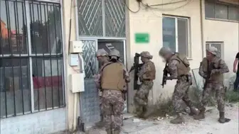 Bursa'da Daltonlar çetesi operasyonu Evi kurşunlayıp kayda aldılar