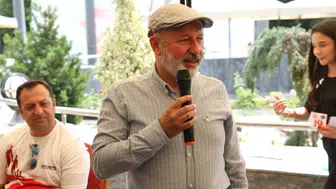 Kayseri'de babalar ve çocuklar satranç masasında buluştu