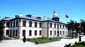 Erzurum Resim ve Heykel Müzesi deprem güçlendirmesi için kapılarını kapattı