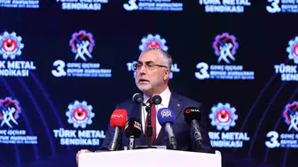 Bakan Işıkhan gençleri dijital bağımlılık tuzağına karşı uyardı