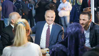Düzce Belediye Başkanı Özlü mahalleliyle yüzleşti