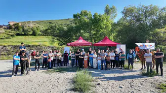 Bayburtlu gençler teknolojiden ata sporuna geçiş yaptı