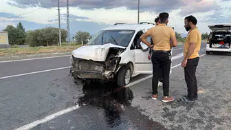 Bingöl yolunda patlayan lastik büyük bir kazaya yol açtı