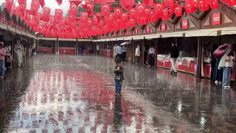 Bolu Kitap Fuarı açılışında sağanak yağmur sürprizi