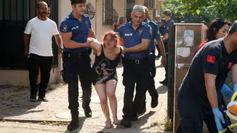 Antalya'da bir kadın evini ateşe verip kapıyı üzerine kilitledi