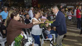 Mezitli çiftçisinin emeği festivalle taçlandı