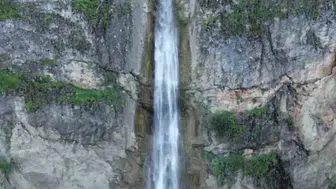 Tunceli Rabat Vadisi şelalesi drone ile havadan görüntülendi