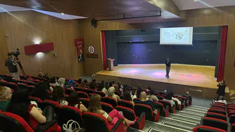 Okullarda zorbalığı bitirmek için öğretmenlere özel eğitim süreci başladı