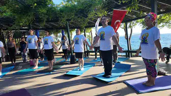 Bodrum’da yoga günü coşkusu yaşandı