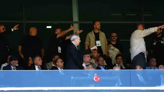 Fenerbahçe kongresinde tansiyon yükseldi