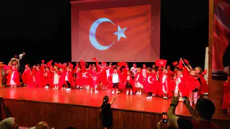 Vezirköprü'de 60 çocuk okul öncesi eğitimini başarıyla tamamladı