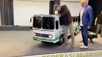 Eskişehirli şoför hayranı olduğu efsane otobüsü minyatür olarak yeniden yarattı