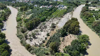 Asi Nehri taştı, çiftçinin emeği taş yığınları altında kaldı