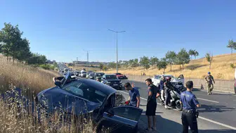 Çorlu yolunda birbirine yakın iki zincirleme kaza trafiği kilitledi