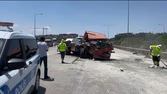 Bursa otoyolunda feci kaza: 1 ölü 3 yaralı