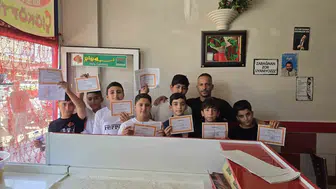 Takdir belgesini kapan öğrenciler çiğköftecide kuyruğa girdi