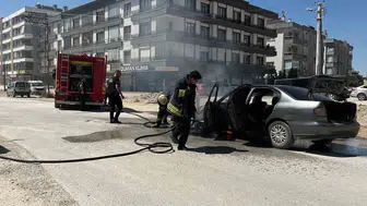 Konya trafiğinde korkutan araç yangını