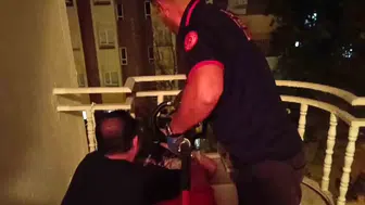 Batman’da balkonda korku dolu anlar