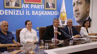 AK Parti Denizli teşkilatında eski ve yeni yöneticiler buluştu