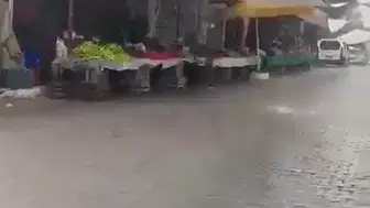 Yatağan’da yarım saatlik yağmur hayatı felç etti