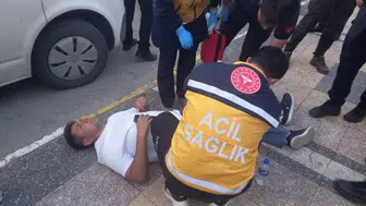Aksaray'da sokak ortasında yan bakma kavgası kanlı bitti