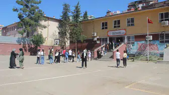 Şanlıurfa sınav telaşıyla uyandı