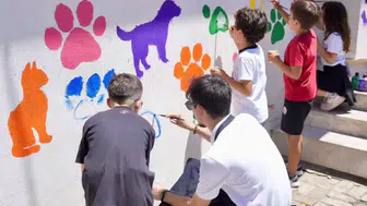Burhaniyeli minikler barınağı renklendirdi