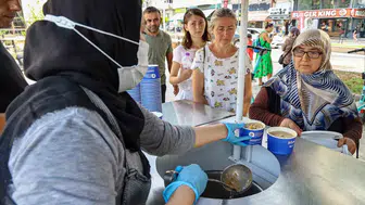 Antalya’nın 19 ilçesinde aşure kazanları kaynıyor